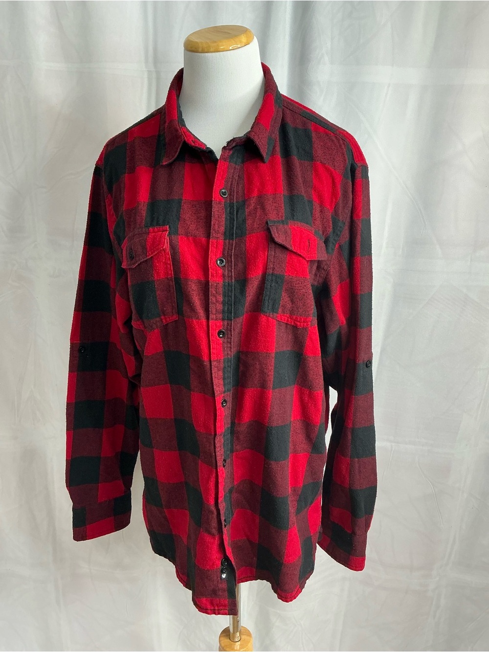 2301 - burnside Red & Black Buffalo Plaid Button-Down Shirt